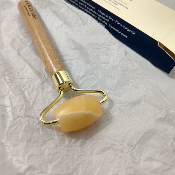 L'Occitane Facal Roller Beech wooden handle NIB - Picture 4 of 8